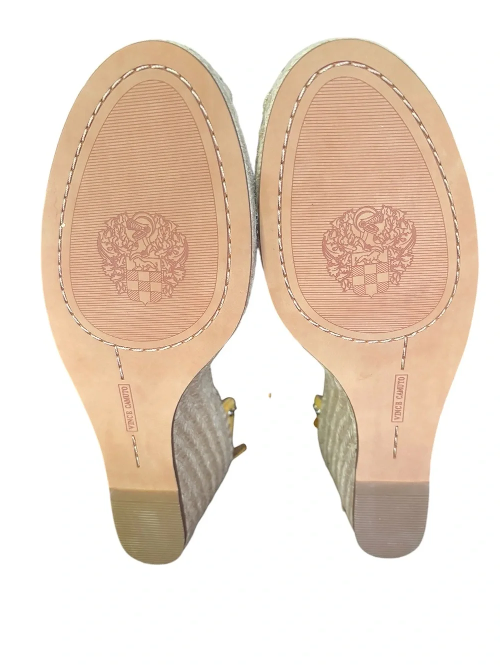 N/A vince camuto